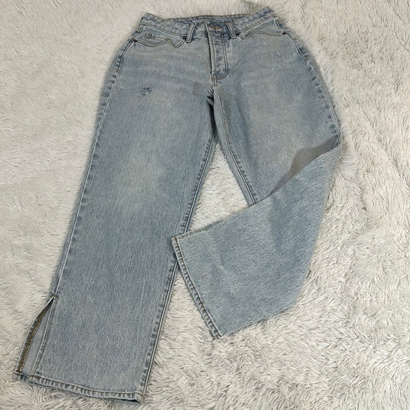 Old Navy High Rise Women's Jeans - NWT - Picture 1 of 5